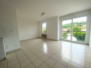 Appartement en location à Montluel / 1 pièce 31 m²