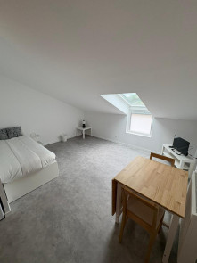 Appartement en location à St priest /  21 m²
