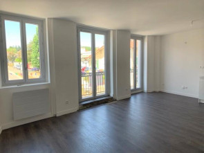 Appartement en location &agrave; Meximieux / 3 pi&egrave;ces 63 m&sup2;